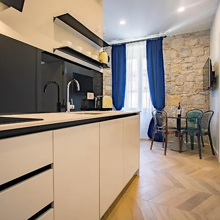 Best4stay Luxury Gæstehus 4*