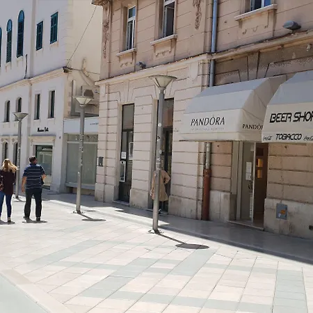 Pensión Best4stay Luxury 4*