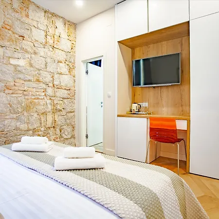 Best4stay Luxury Pensión Split